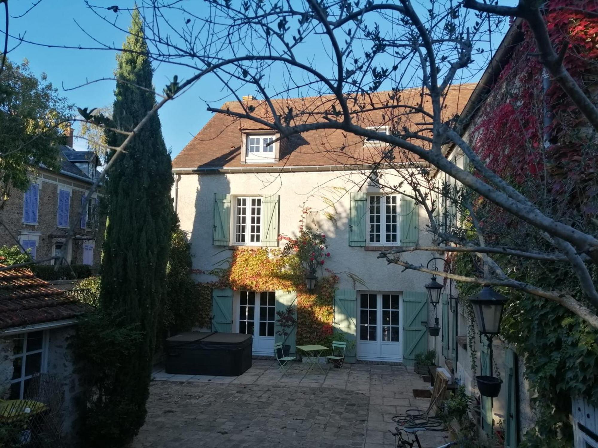 Maison D'Hotes La Source マニー・レ・ザモー エクステリア 写真